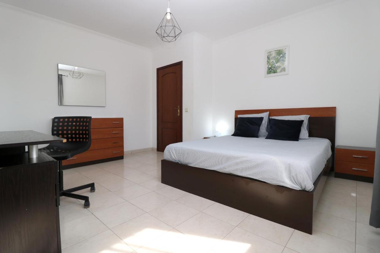 Charming Private Rooms In An Apartment A2 Penha - District de Faro Extérieur photo