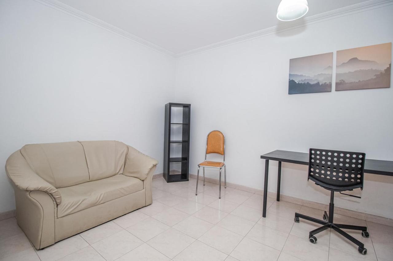 Charming Private Rooms In An Apartment A2 Penha - District de Faro Extérieur photo